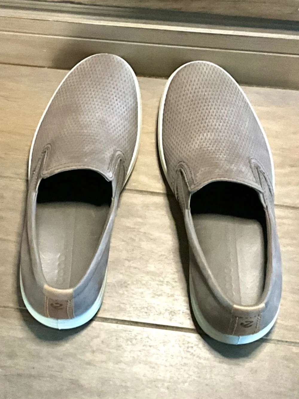 Ecco Soft 7 Slip On Sneaker Men's EU 41 US 7.5 Taupe Full Grain Nubuck Leather